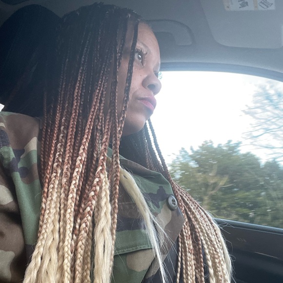 Ombré Braiding Hair 24 inches - Picture 7 of 7